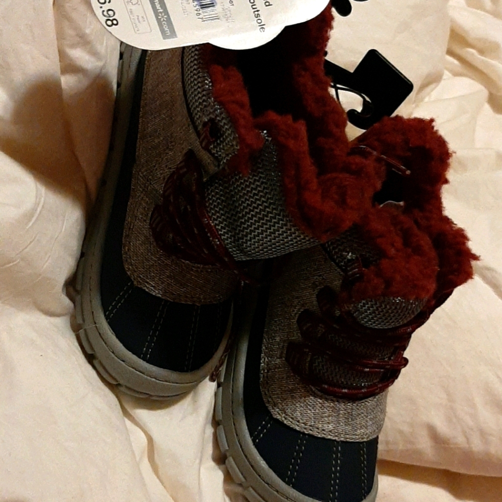 Kids boots